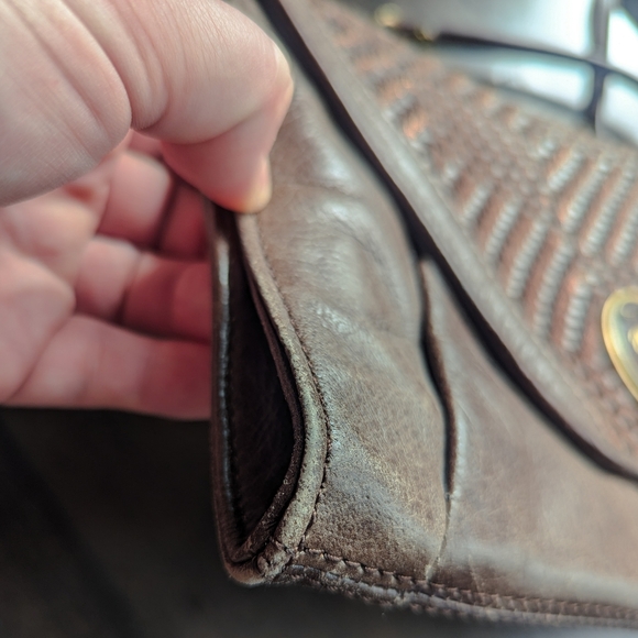 Elliott Lucca Brown Genuine Leather Crossbody Strap Purse - Picture 6 of 10